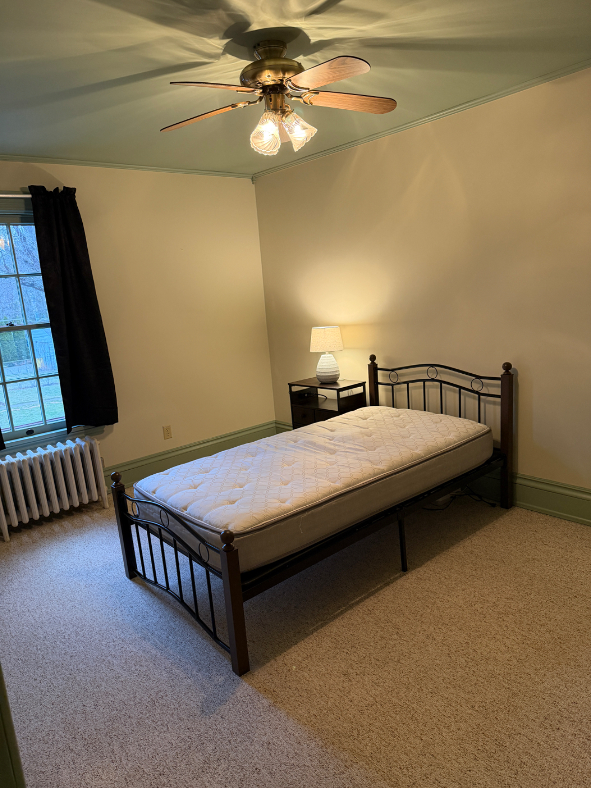 Elmira Near Arnot Hospital -  Nice 1BR Upper Apartment - 925 Includes All - Photo 11