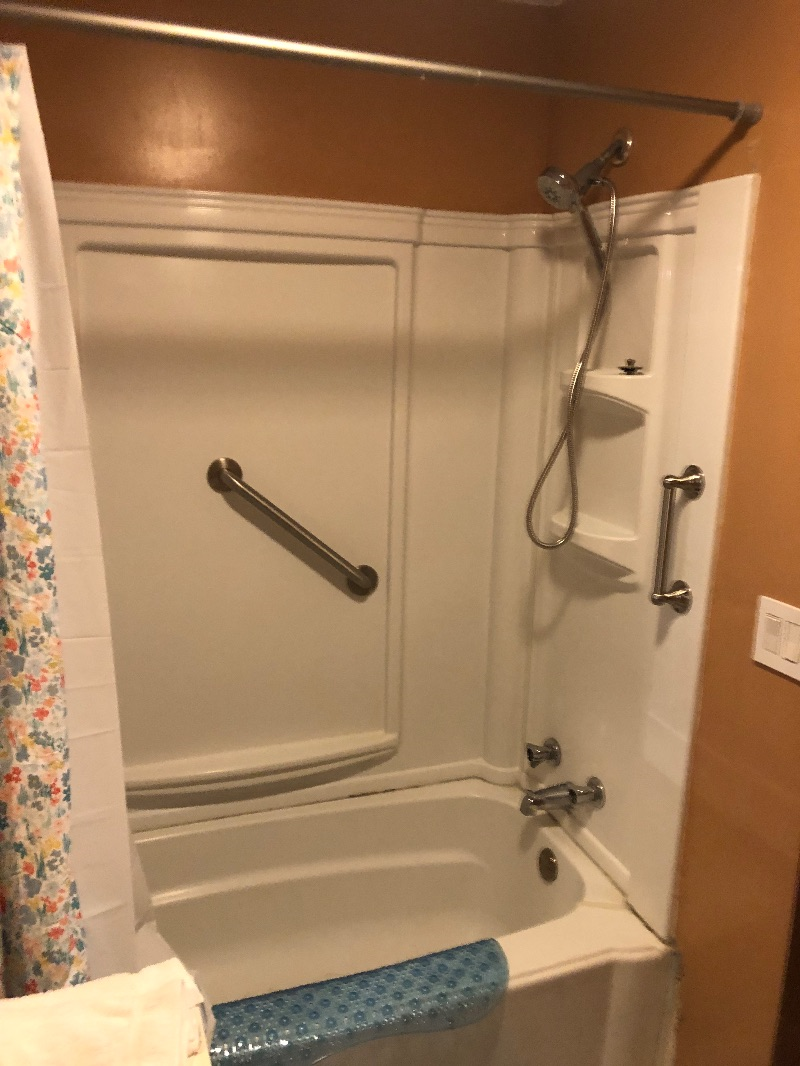 Low cost room from a local RN - Photo 5