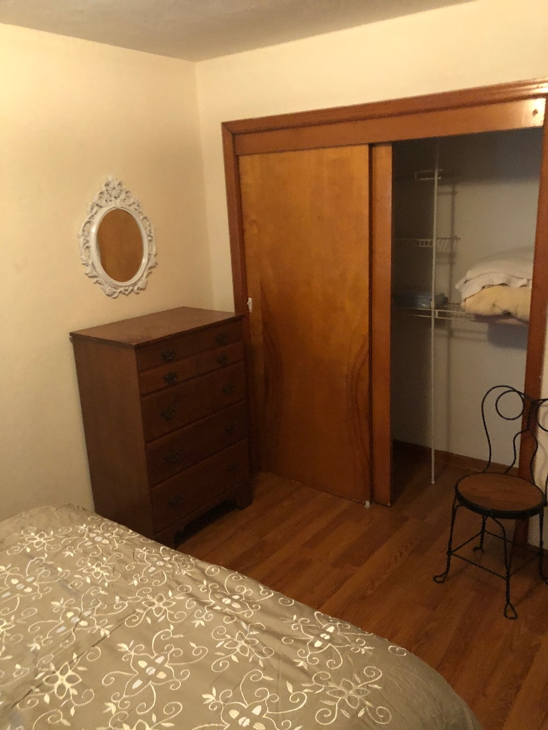 Low cost room from a local RN - Photo 11