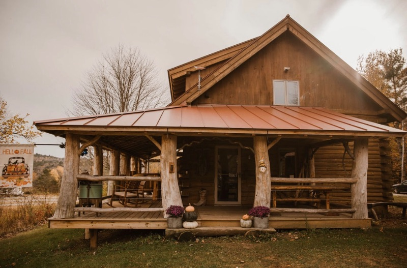 Cozy VT Cabin Master Suite- with full kitchen, bath and private entrance - Photo 1