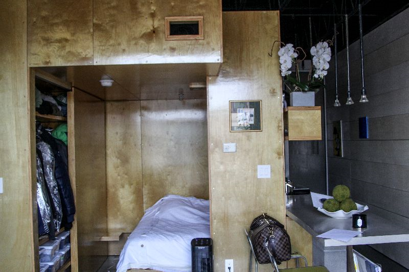 Living Zone - Photo 5