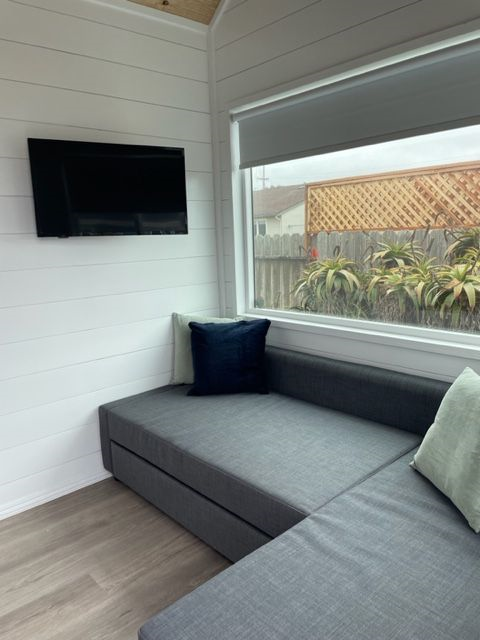 Cozy Ocean-View Tiny House in Pacifica, CA - Perfect for a Quiet Getaway Near Retail Shops, Restaurants, and Hiking Trails - Photo 6