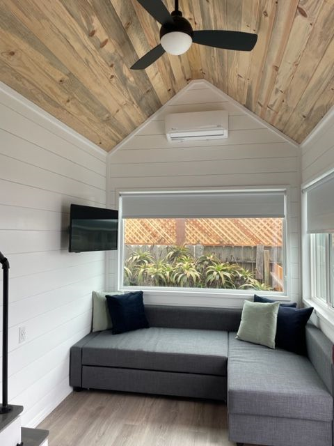 Cozy Ocean-View Tiny House in Pacifica, CA - Perfect for a Quiet Getaway Near Retail Shops, Restaurants, and Hiking Trails - Photo 5