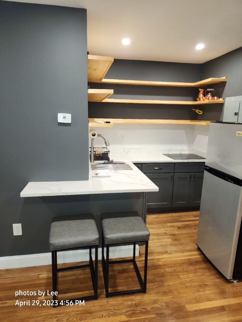 Studio Apt & Two Bedroom Apt - Photo 4