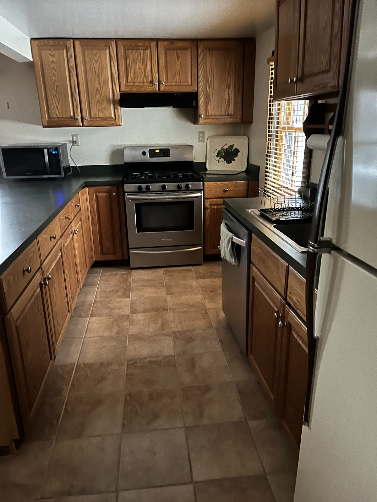 Cozy Apartment in Quiet, Safe Suburb of Syracuse - Photo 8
