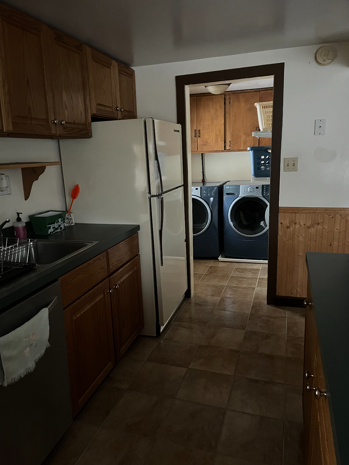 Cozy Apartment in Quiet, Safe Suburb of Syracuse - Photo 10