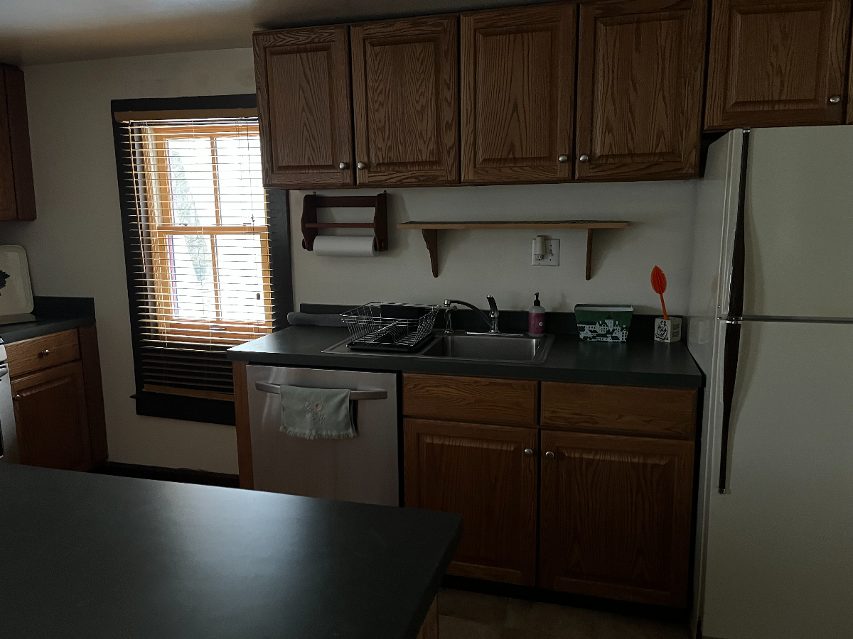 Cozy Apartment in Quiet, Safe Suburb of Syracuse - Photo 9