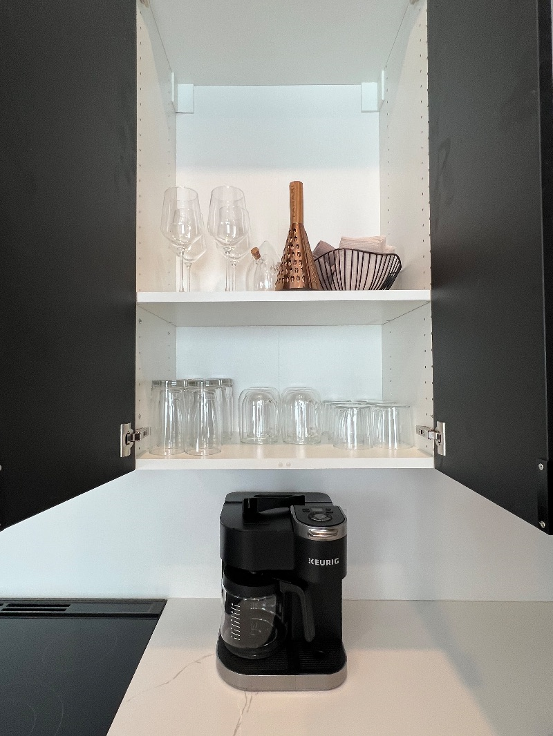 Modern luxury w/ the most comfortable beds in town... - Photo 4