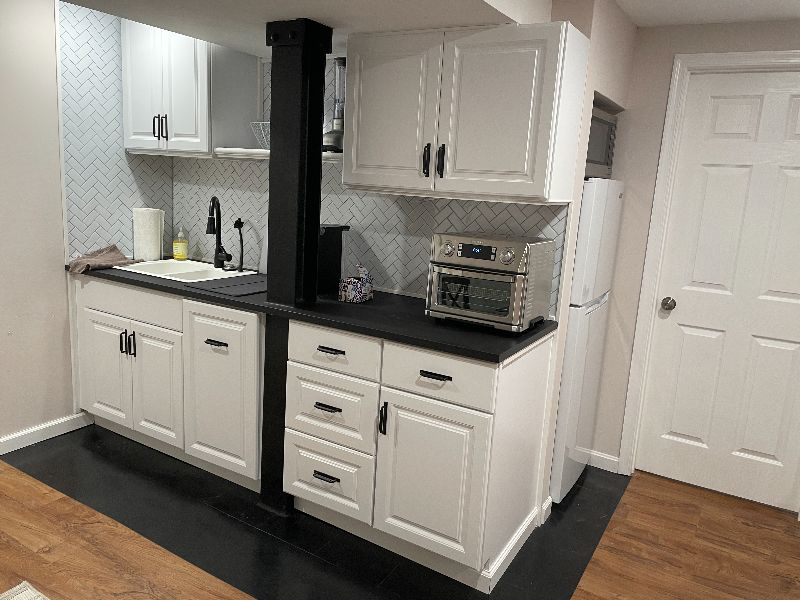 Basement apartment in family home - Photo 5