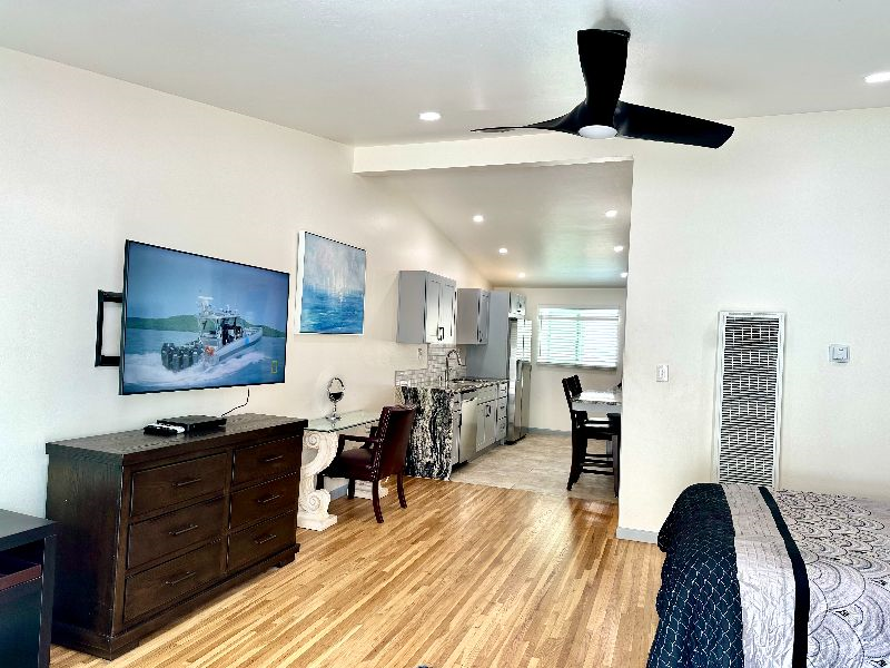Ultimate Studio La Jolla 72