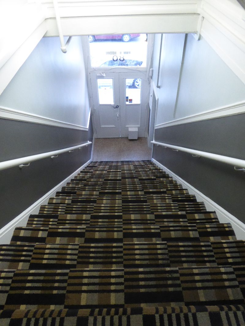 Comfy Cozy Room with Modern Finishes and Amenities - Downtown - Photo 6