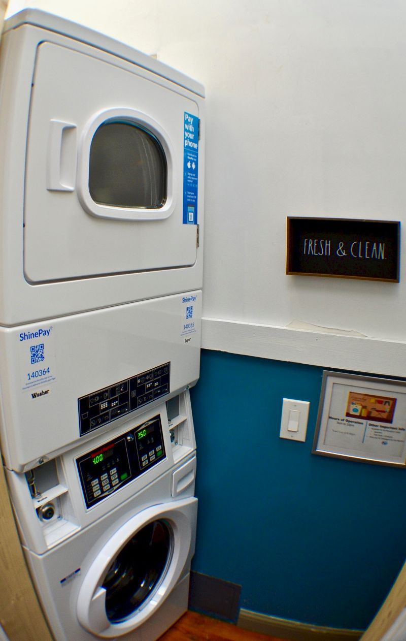 Comfy Cozy Room with Modern Finishes and Amenities - Downtown - Photo 5