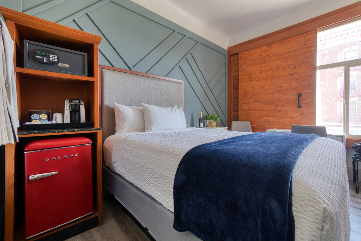 Comfy Cozy Room with Modern Finishes and Amenities - Downtown - Photo 4