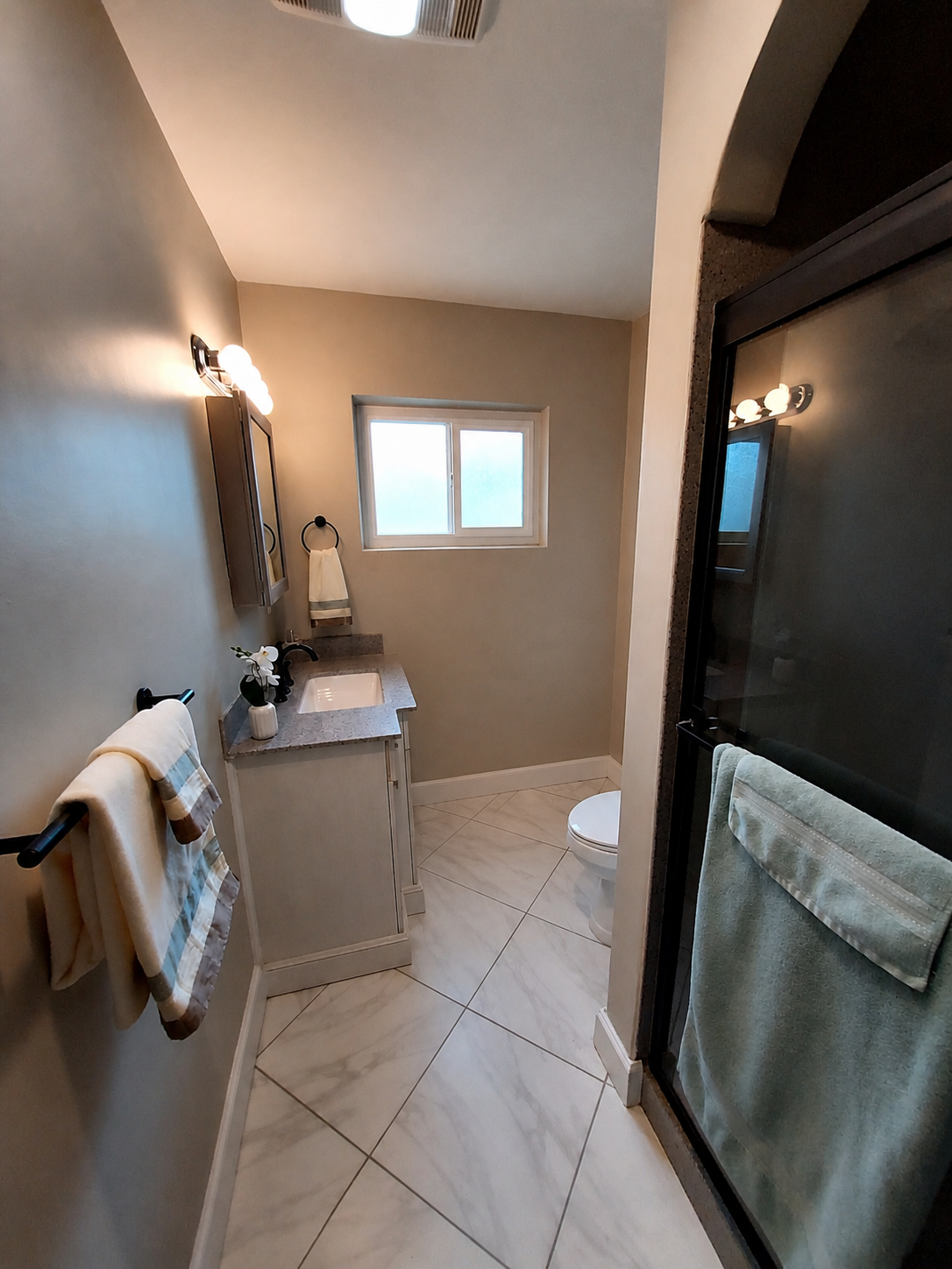Nob Hill Home - Photo 12