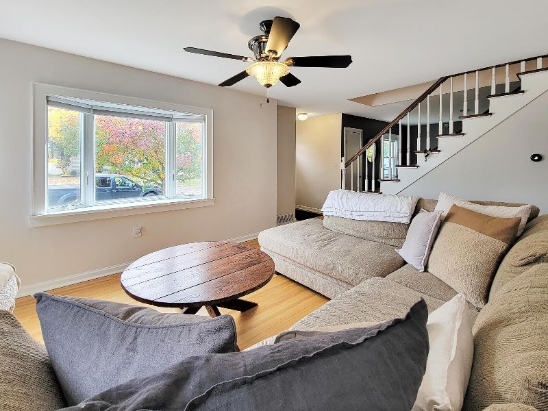 Home in Burlington with Hot Tub - Photo 4