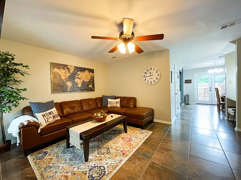 Quiet and Cozy Condo Near TAMU and Hospitals - Photo 2