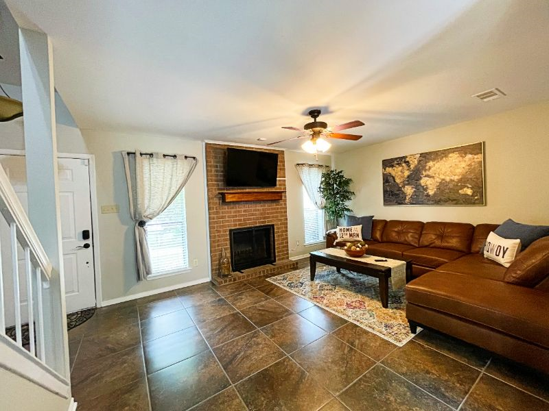 Quiet and Cozy Condo Near TAMU and Hospitals - Photo 3