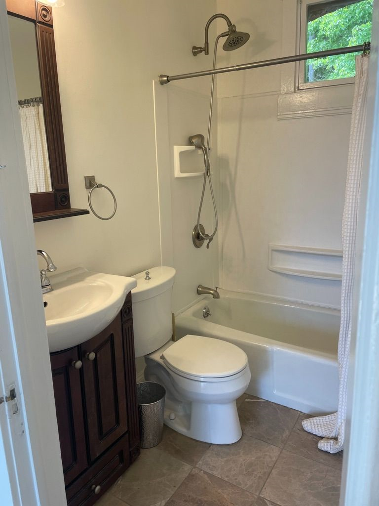 19 Dunn St. Apt. B - Photo 12
