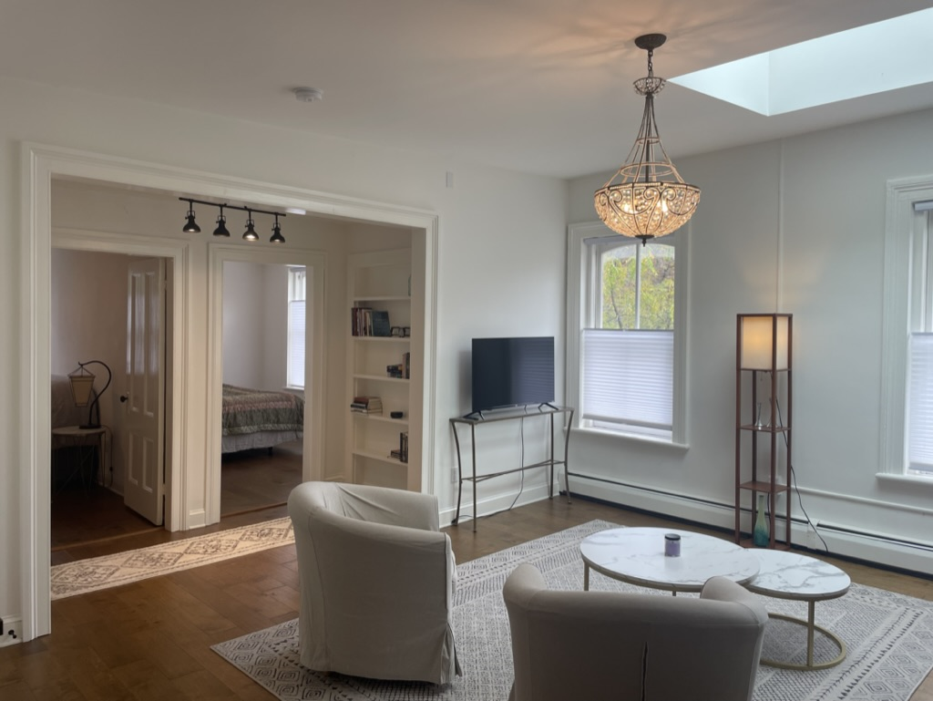 19 Dunn St. Apt. B - Photo 4
