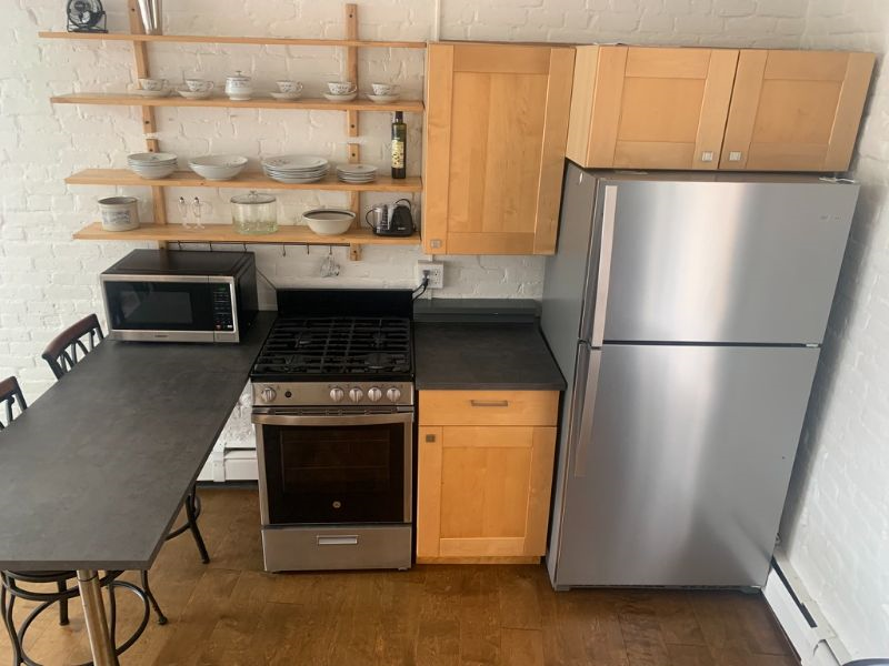 19 Dunn St. Apt. B - Photo 8