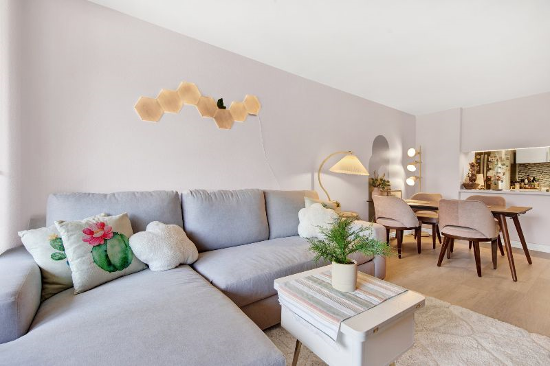 CENTRAL, BRIGHT, COZY ENTIRE CONDO NEAR USC - Photo 2