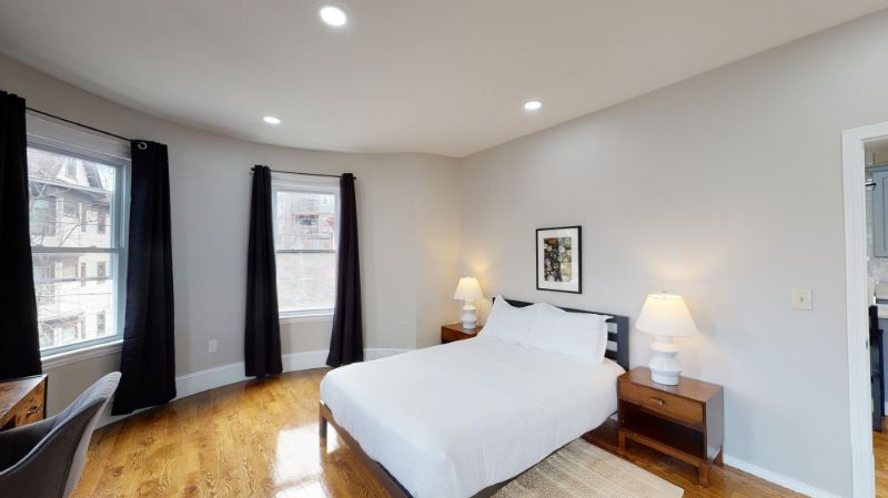 Queen Room in Fort Hill 991 A