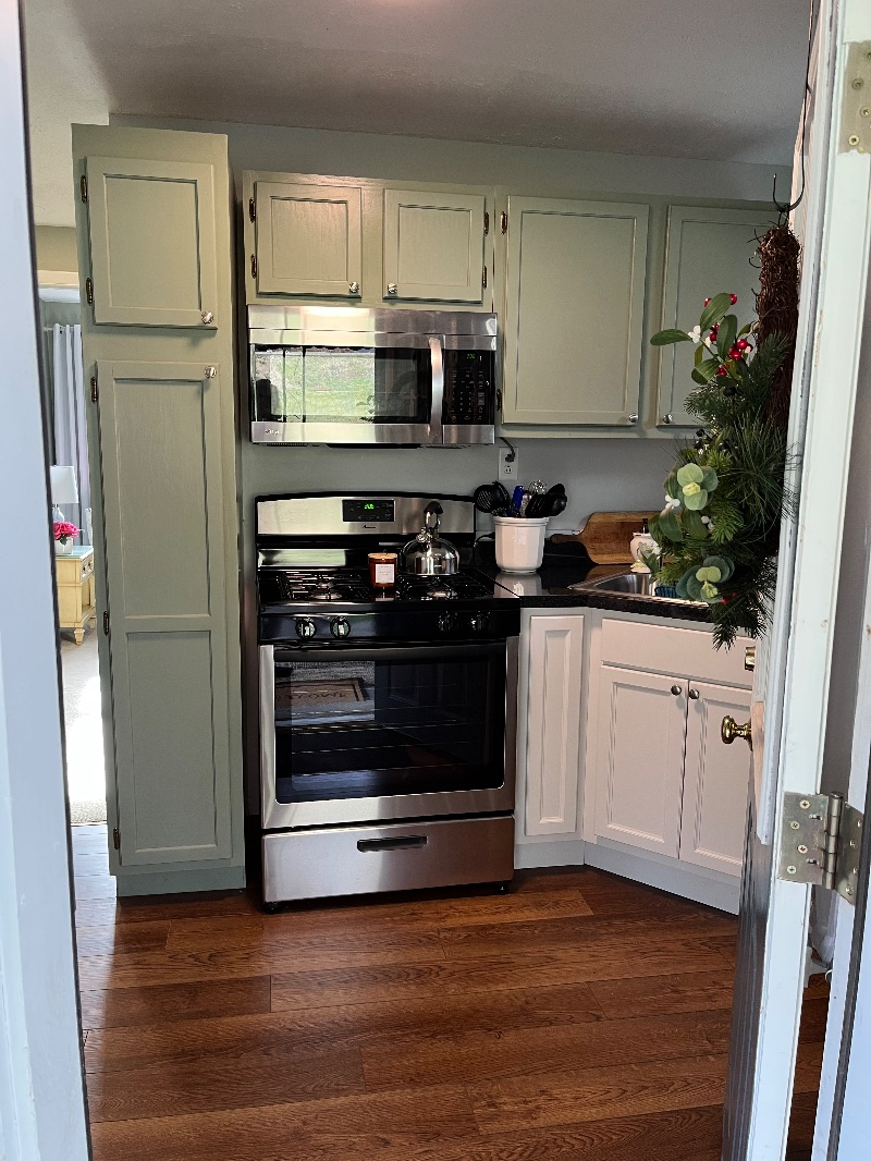 One bedroom cottage w/in walking distance to hospital! - Photo 4