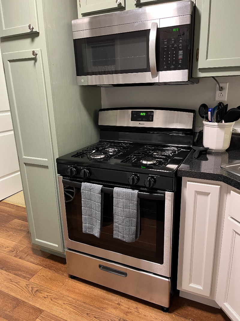 One bedroom cottage w/in walking distance to hospital! - Photo 3