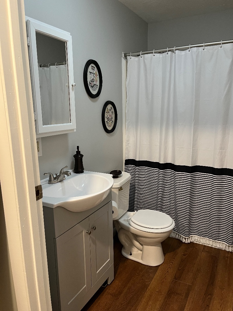 One bedroom cottage w/in walking distance to hospital! - Photo 6