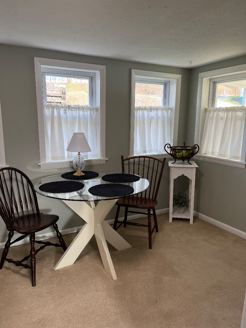 One bedroom cottage w/in walking distance to hospital! - Photo 7