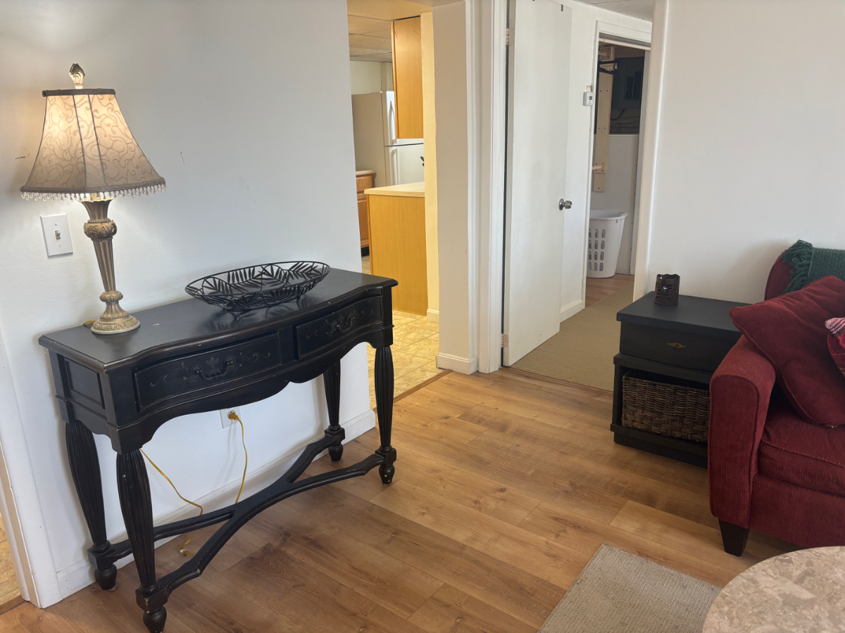 2 bedroom apartment - residential neighborhood - Photo 3
