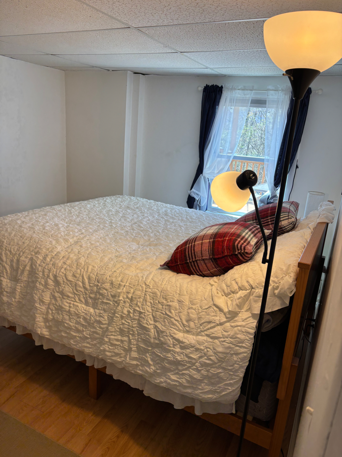 2 bedroom apartment - residential neighborhood - Photo 11