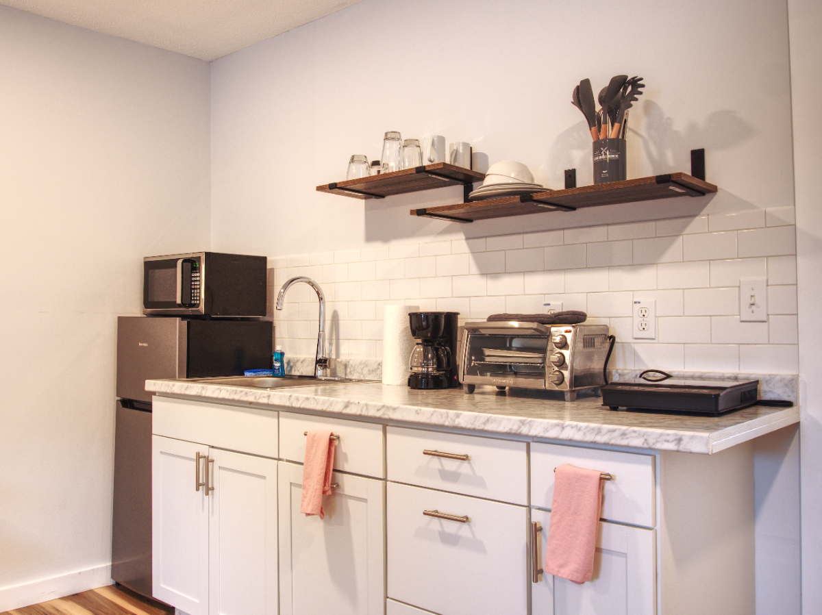 Studio A - Photo 9