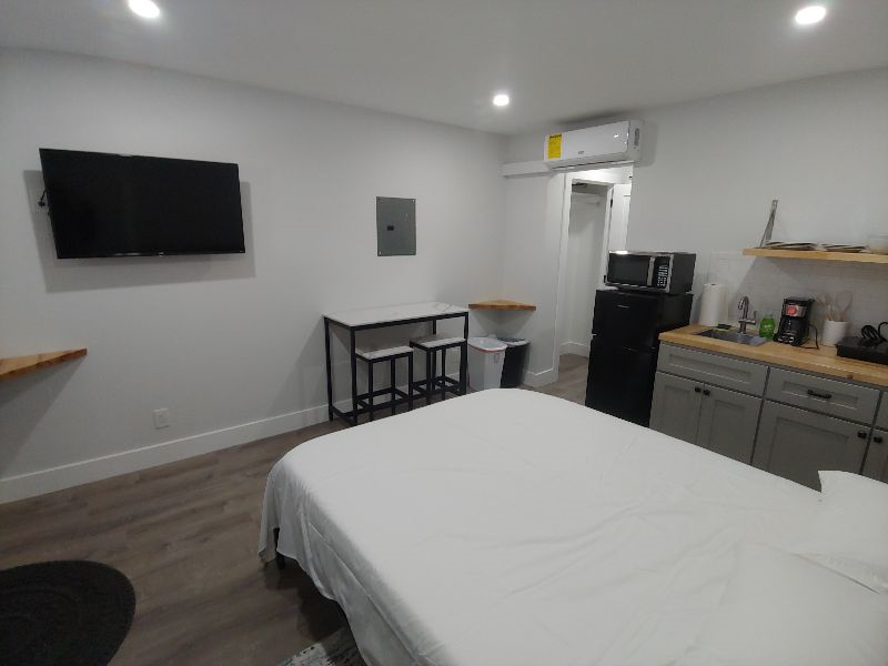Studio A - Photo 4