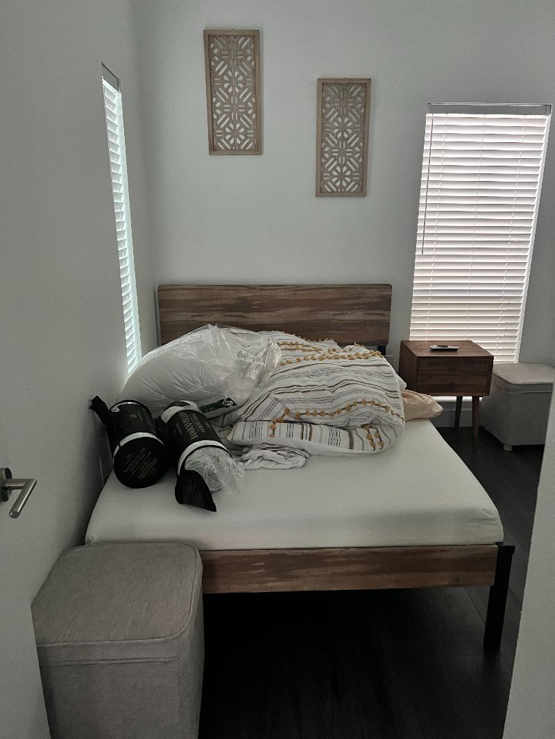 Cozy 1 Bedroom Newly Built Home - Photo 4
