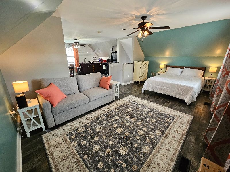 Private Studio Apartment - Photo 7