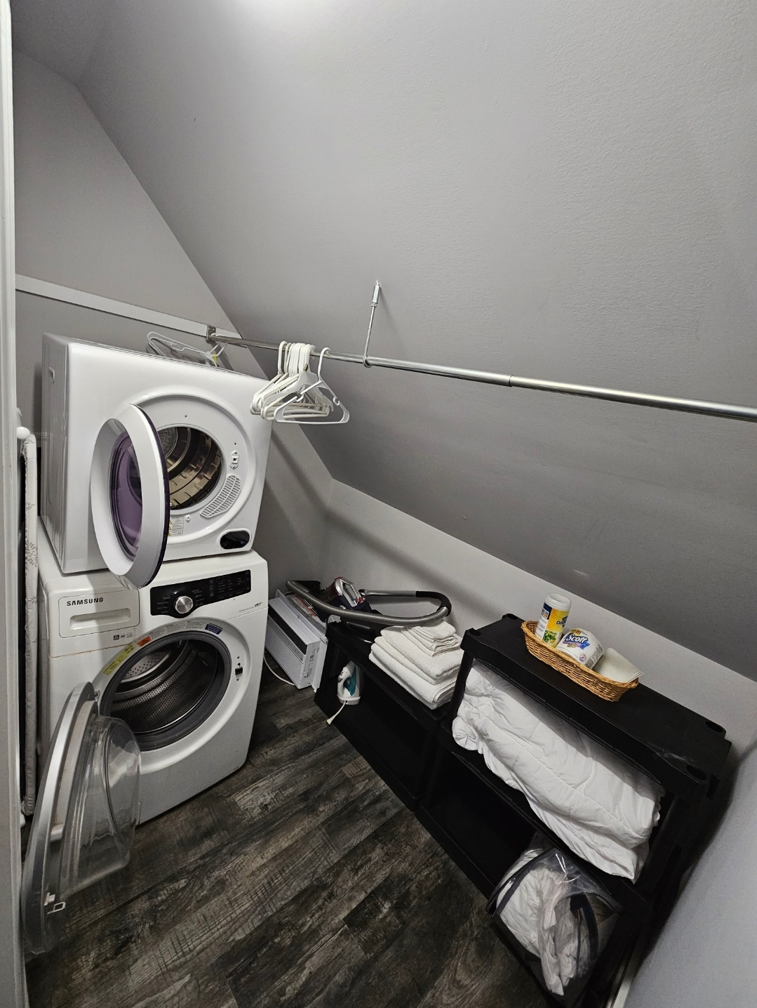 Private Studio Apartment - Photo 11