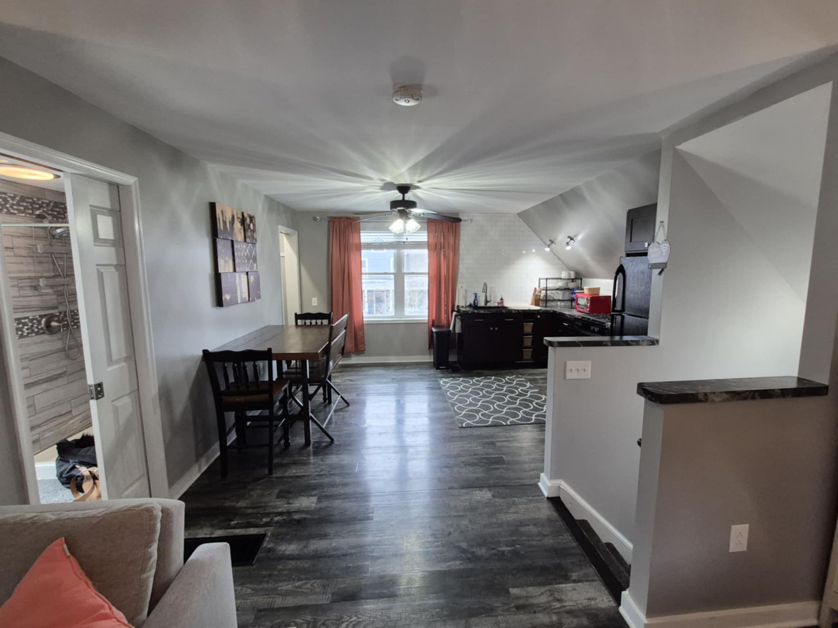 Private Studio Apartment - Photo 12