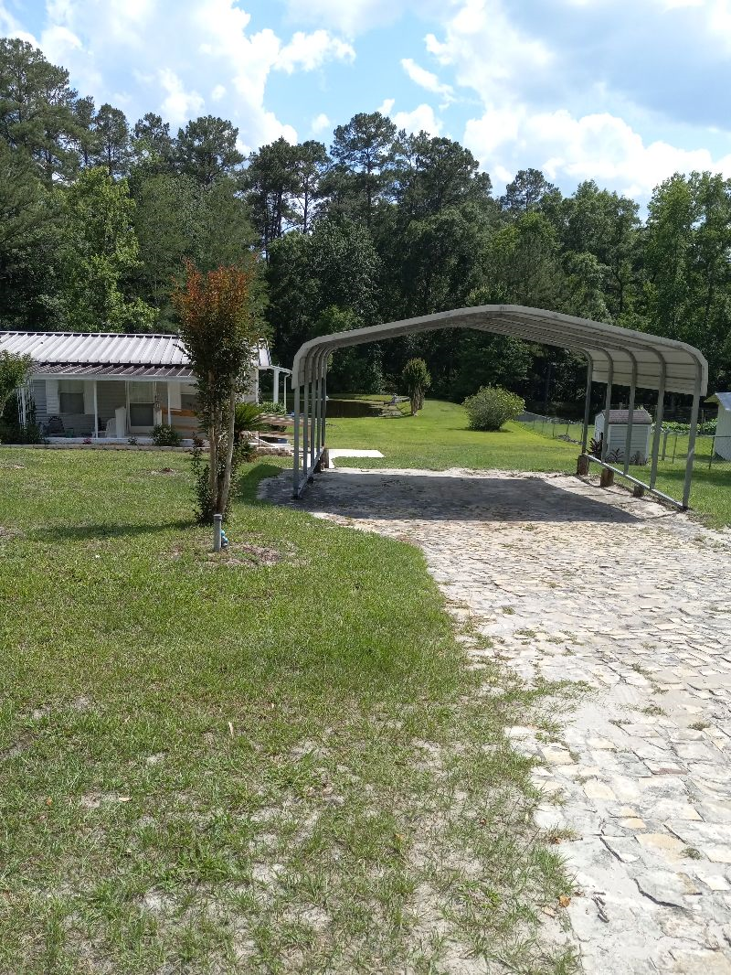 Nice peaceful 2 bedroom 2 bath home on 1.89 acres - Photo 2