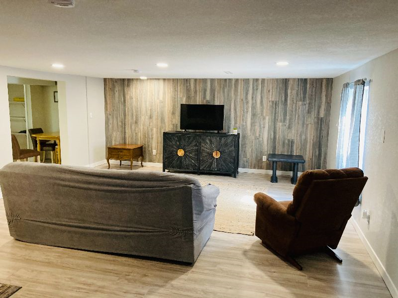 7 W 37th AVE Unit 3