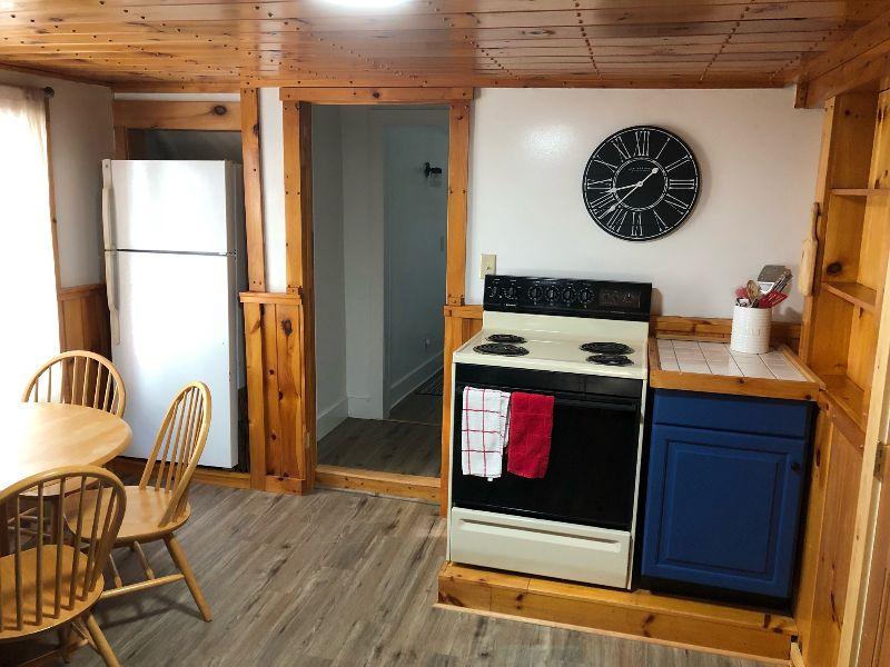 Village Apartment - Photo 6