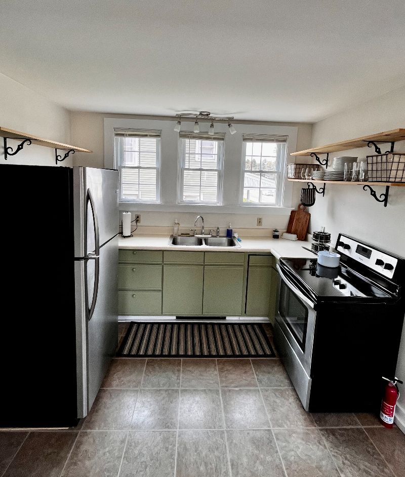 Large Studio by the Lake - Photo 6