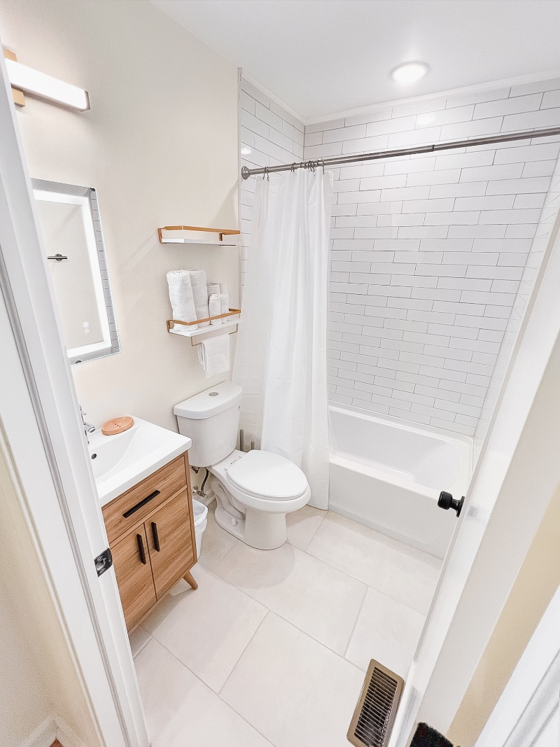 Modern 1BR 1 Bath apartment - Photo 4