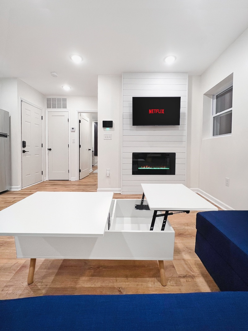 Modern 1BR 1 Bath apartment - Photo 5