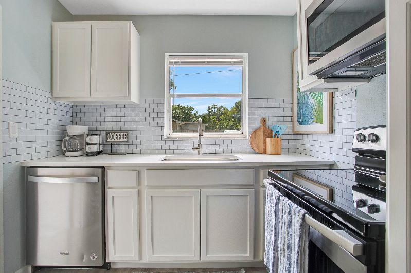 Freshly Renovated Apartment Near Hospitals/NASA