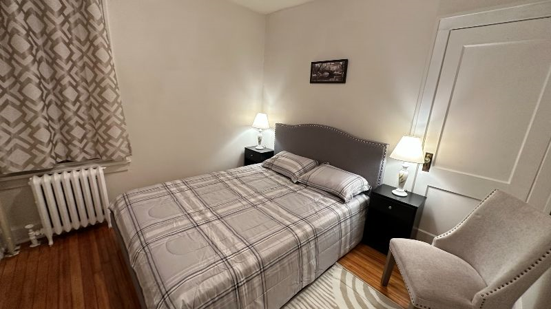 3 Bedroom 1 bathroom apt - Photo 8