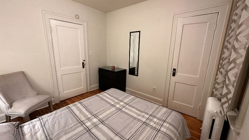 3 Bedroom 1 bathroom apt - Photo 9