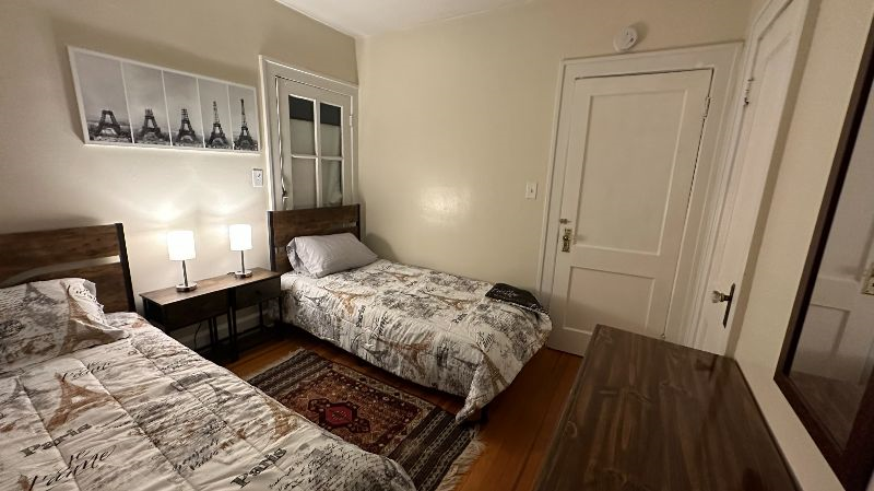 3 Bedroom 1 bathroom apt - Photo 10