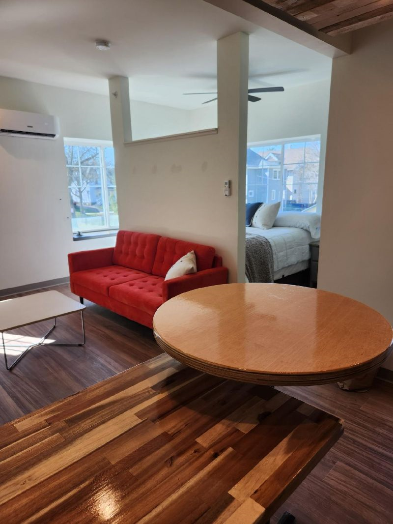 1 Bed, 1 Bath - Photo 2