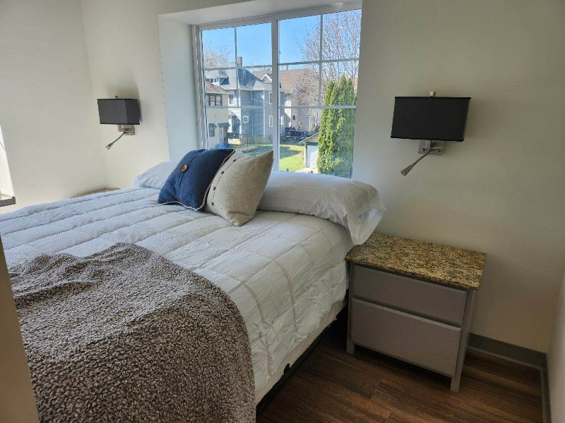 1 Bed, 1 Bath - Photo 3